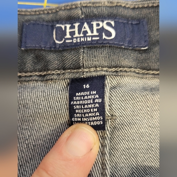 CHAPS Daniella Slim Leg 30" Inseam Slimming Fit Mid Rise Gray Size 16R Jeans - Picture 8 of 9